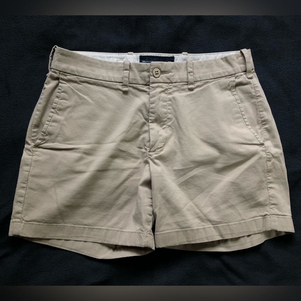 Abercrombie 5” Khaki Shorts